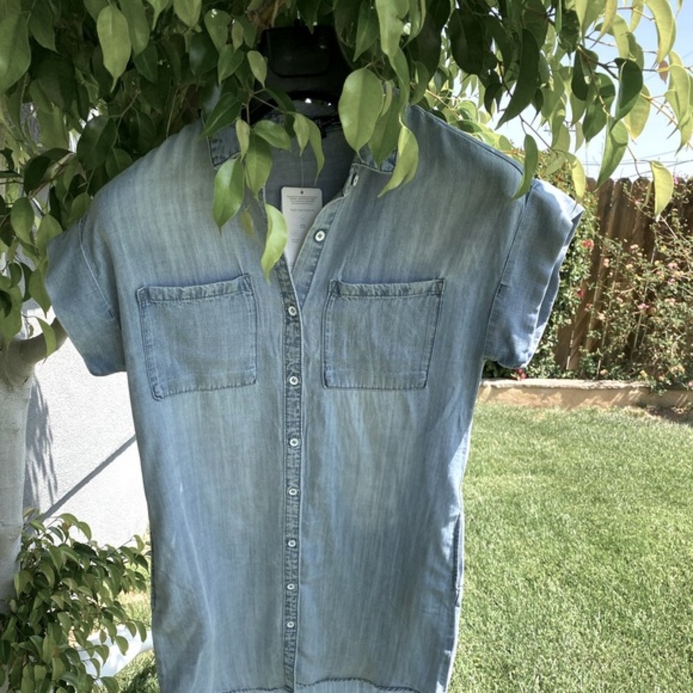 🆕 the SOFTEST denim shirt dress! Made with TECEL fabric💙Casual or dress it up!
